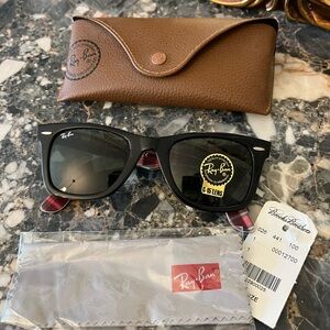 Men’s Ray-Ban Wayfarer Sunglasses, Black with Plaid Interior, New with Tags!